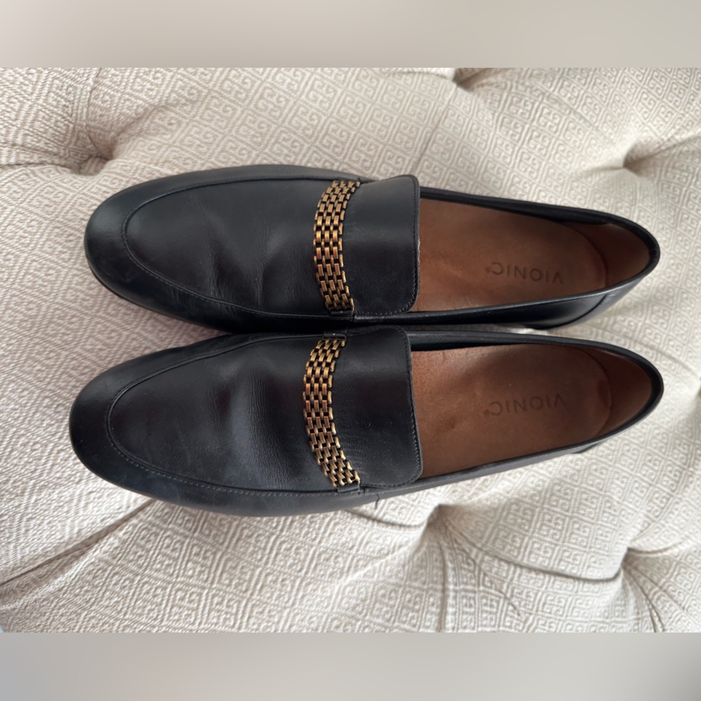 Vionic dress shoes with black leather upper and support in the shoe.